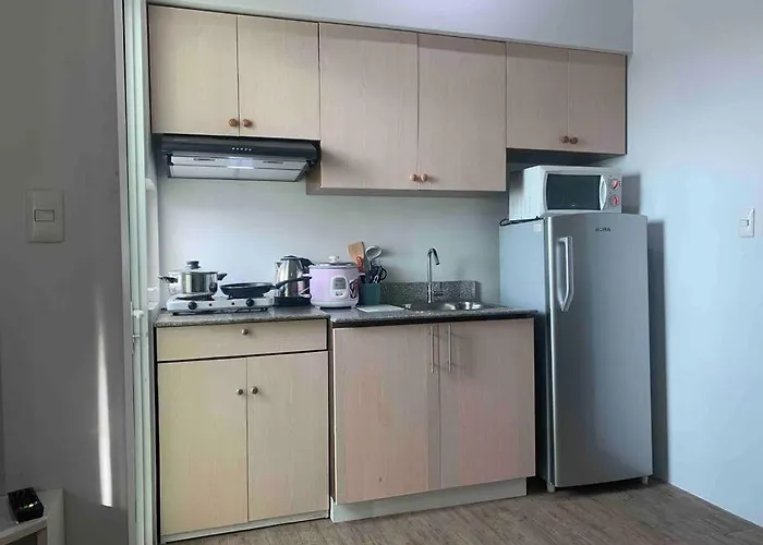 Apartamento Lovely Spacious With Balcony